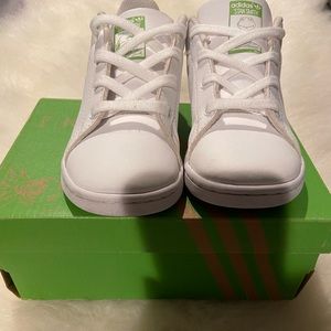 Authentic Adidas Kermit the frog Stan Smiths sneakers size10c in good condition